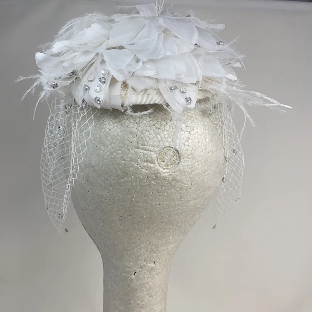 Eric Javits White Wedding Bridal Veil Hat - Picture 4 of 9
